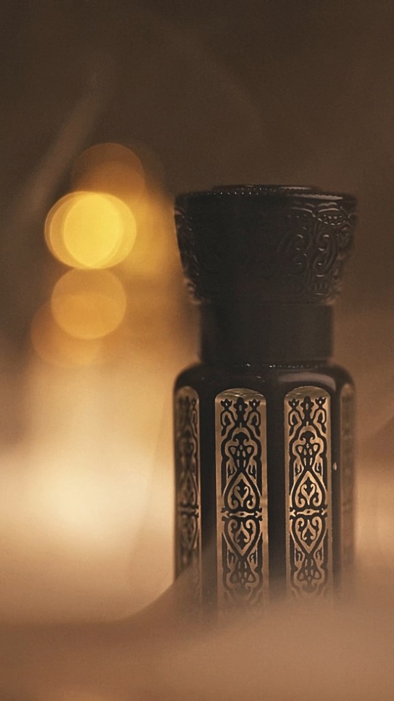 Spirit Ornate Noir